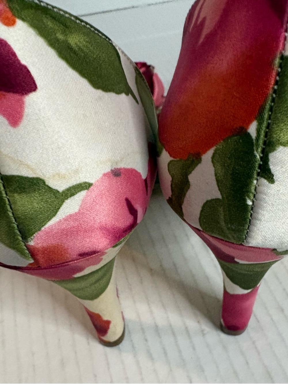 Women's Floral Bloom Satin Heel Sexy Cottage Core Size 7.5 - Picture 3 of 7